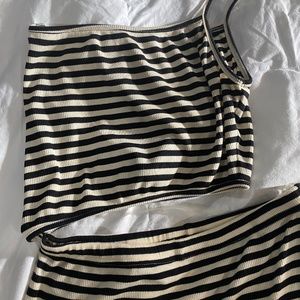 Maxi dress striped with open waist and leg split size M never worn brand new